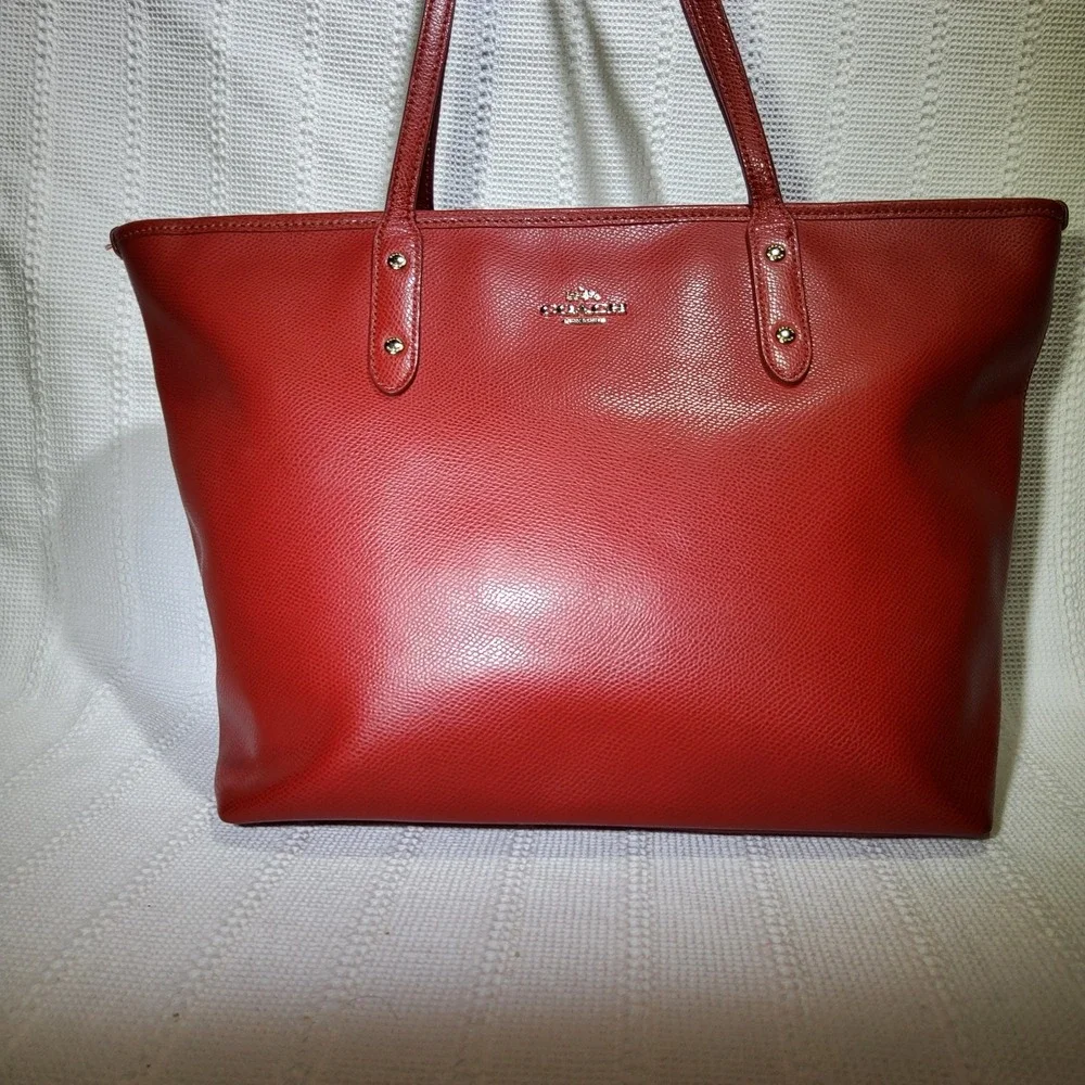 Coach City Tote‎ Crossgrain Leather F83857 True Red Zip Top Shoulder Bag Purse